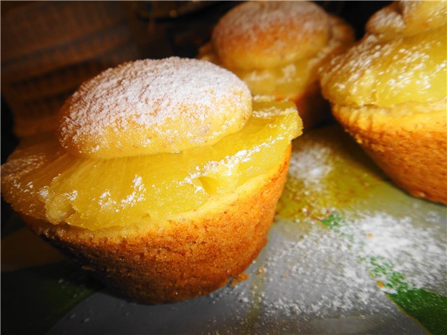 Biscotti alle mandorle all'ananas