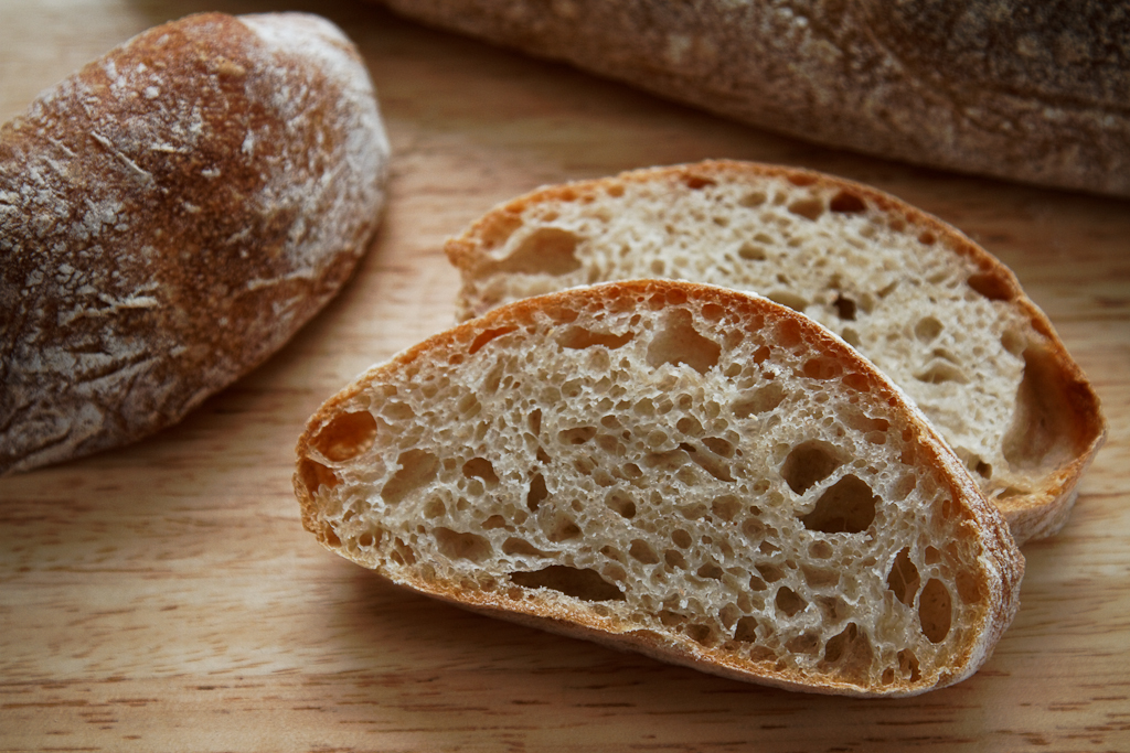 Pane vecchio di Como (Pane di Como Antico) nel forno