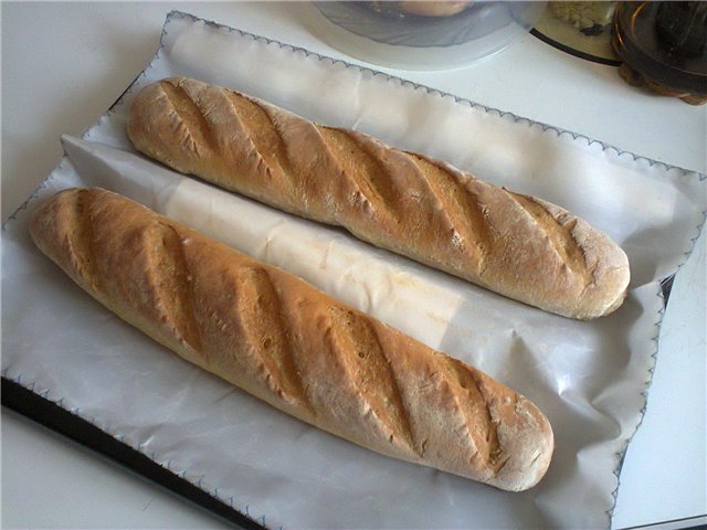 Mga instant na baguette (3 na oras nang maaga)