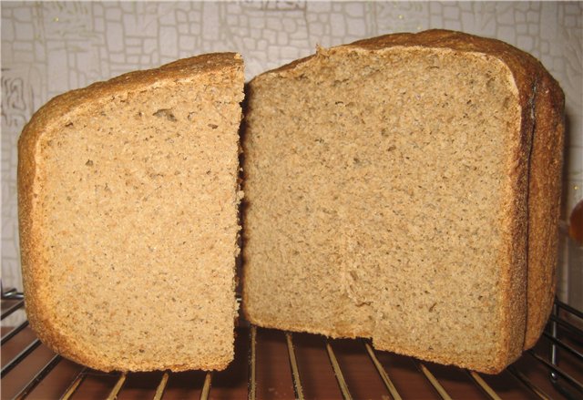 Pane integrale con patate e semolino