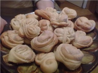 Buns with sugar and poppy seeds