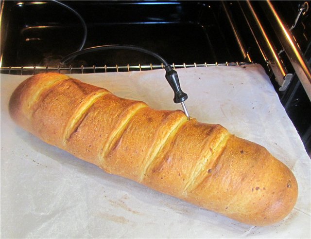 Pan de queso de trigo con manzana