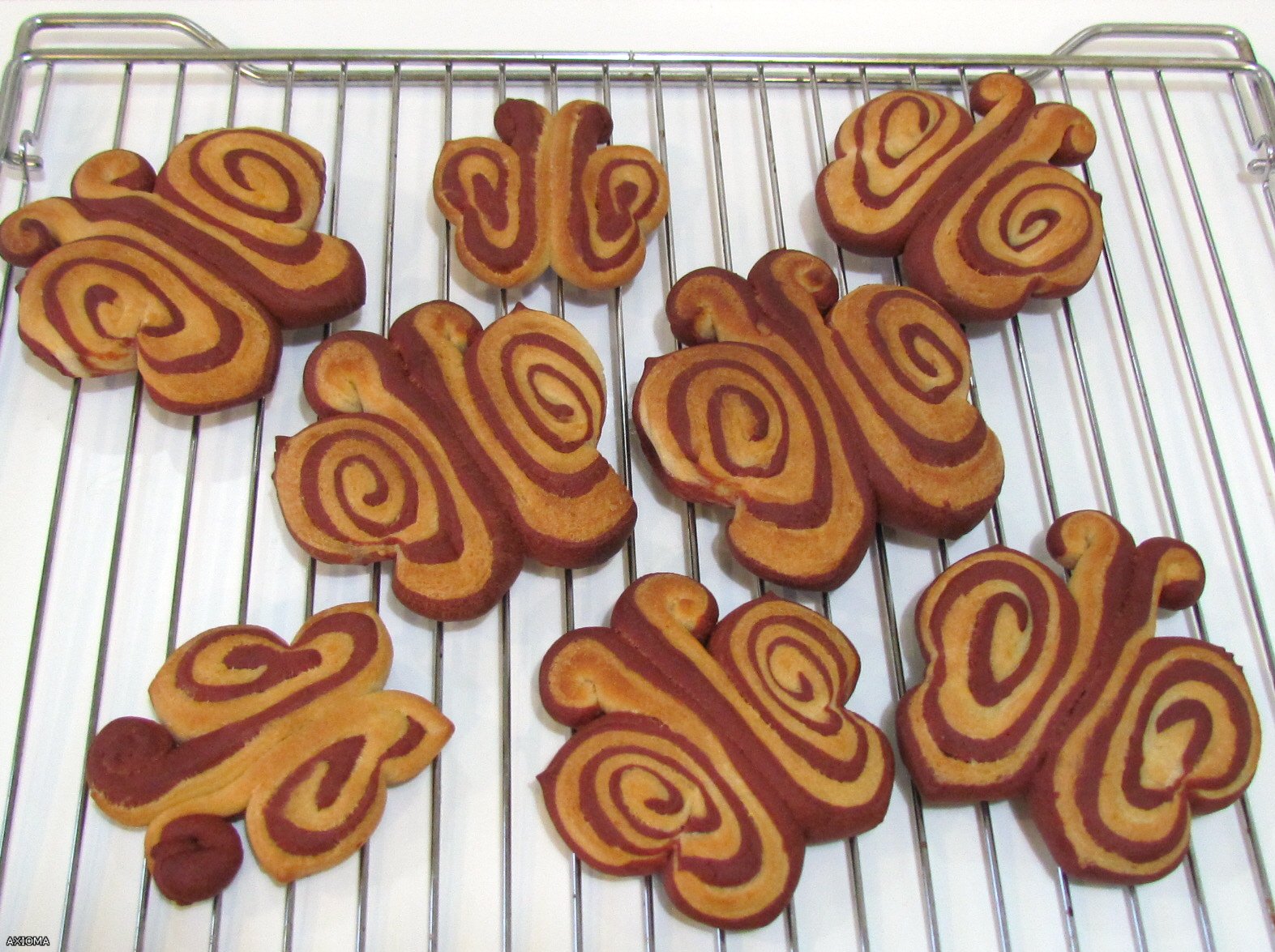 Butterfly Buns, Butterflies (oven)