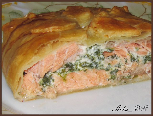 แซลมอนเอนครูเต้ (Salmon En Croute)