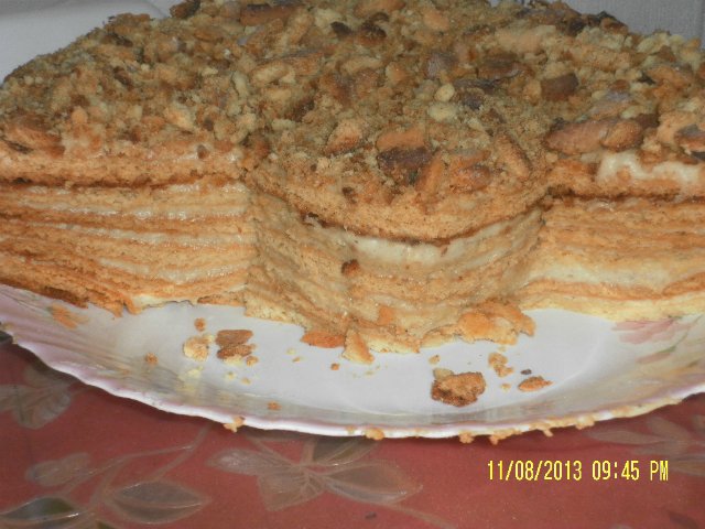 Choux pastry honey cake