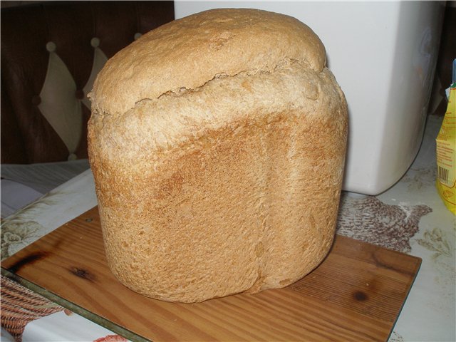 Pane Selyansky con lievito naturale in una macchina per il pane