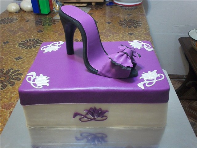 Mga cake na may sapatos