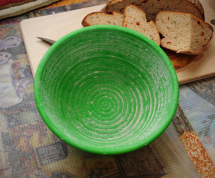 Wheat-rye bread with paprika and flaxseeds