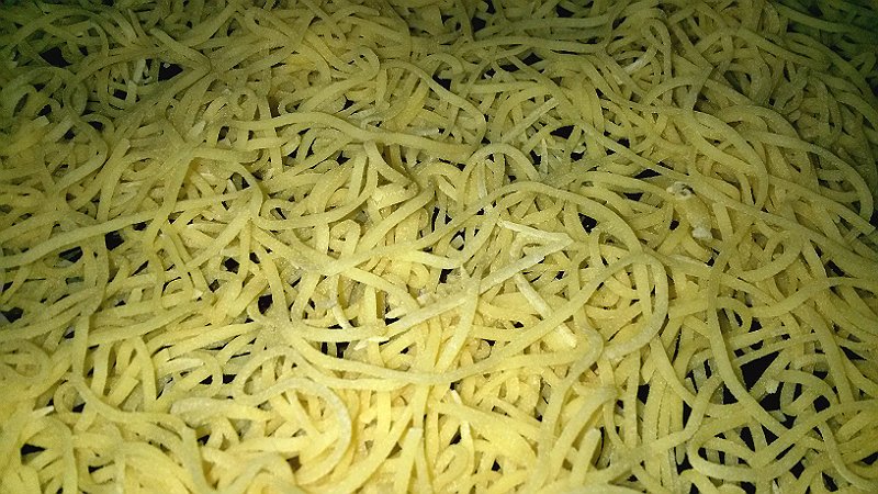 Tagliatelle fatte in casa, ravioli e tutto il necessario per prepararli