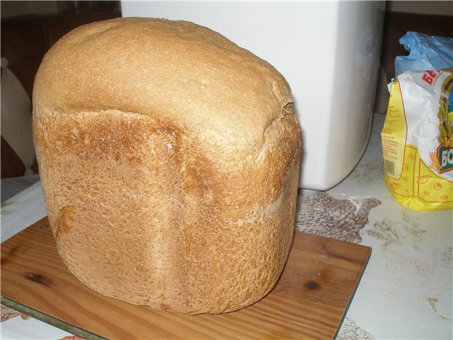 Pane Selyansky con lievito naturale in una macchina per il pane