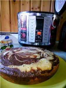 Cupcake Zebra într-un panasonic multicooker SR-TMH18