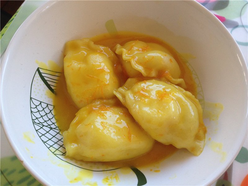 Mga dumpling na may keso sa kubo (resipe para sa mga establisimiyento ng pag-cater, 1968)