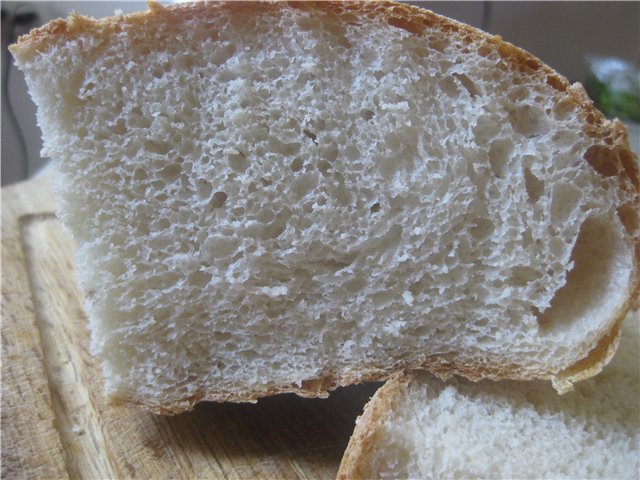 Bread Como (Pane di Como) in the oven (not to be confused with Pane di Come Antico)