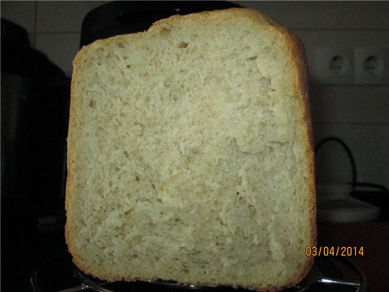 Pane italiano in una macchina per il pane