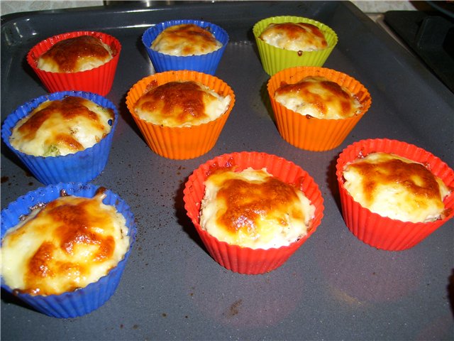 Muffin di pollo con broccoli e peperone