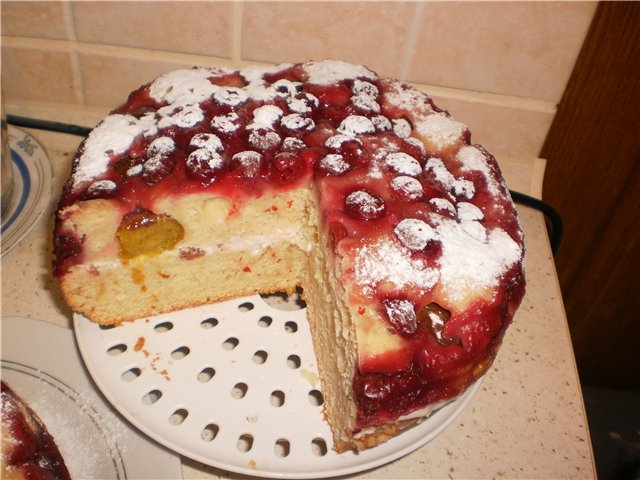 Canned and frozen fruit pie