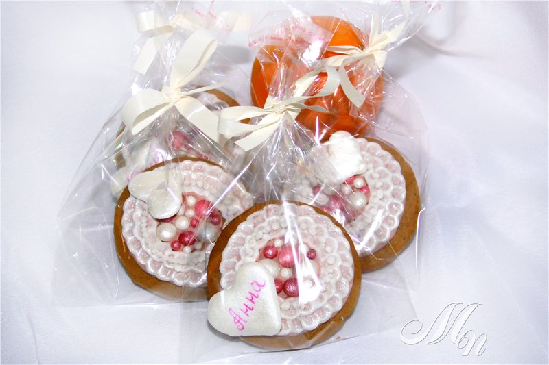 Decoramos galletas de jengibre, galletas