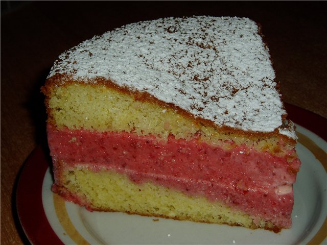 Crostata di fragole con panna