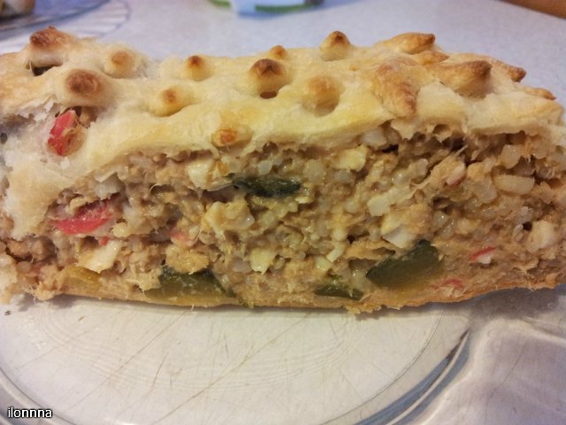 Pink salmon pie in Blagoveshchenskaya dough