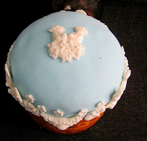 Examples of decorating Easter cakes and Easter