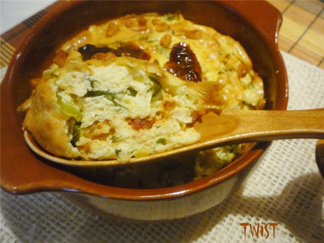 Cottage cheese casserole with sun-dried tomatoes and basil