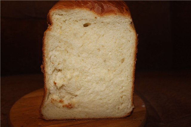 Pane al formaggio con pasta (macchina per il pane)