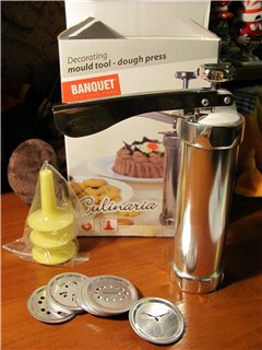 Cookie press syringe