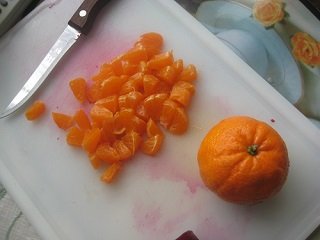 Beetroot salad with tangerines