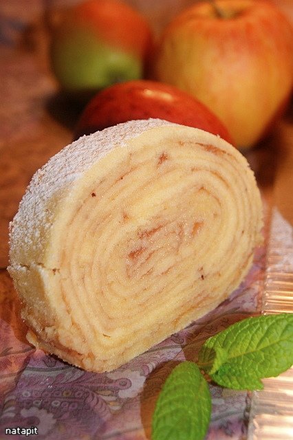 Rotolo di mele Bolo de Rolo