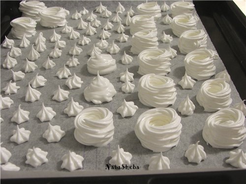 Bánh Meringue trong phim Nói một lời về chàng trai nghèo