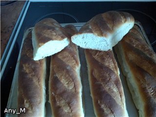 Fluffy brød på gærfri surdej