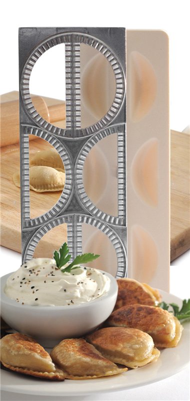 Dumplings and dumplings mold