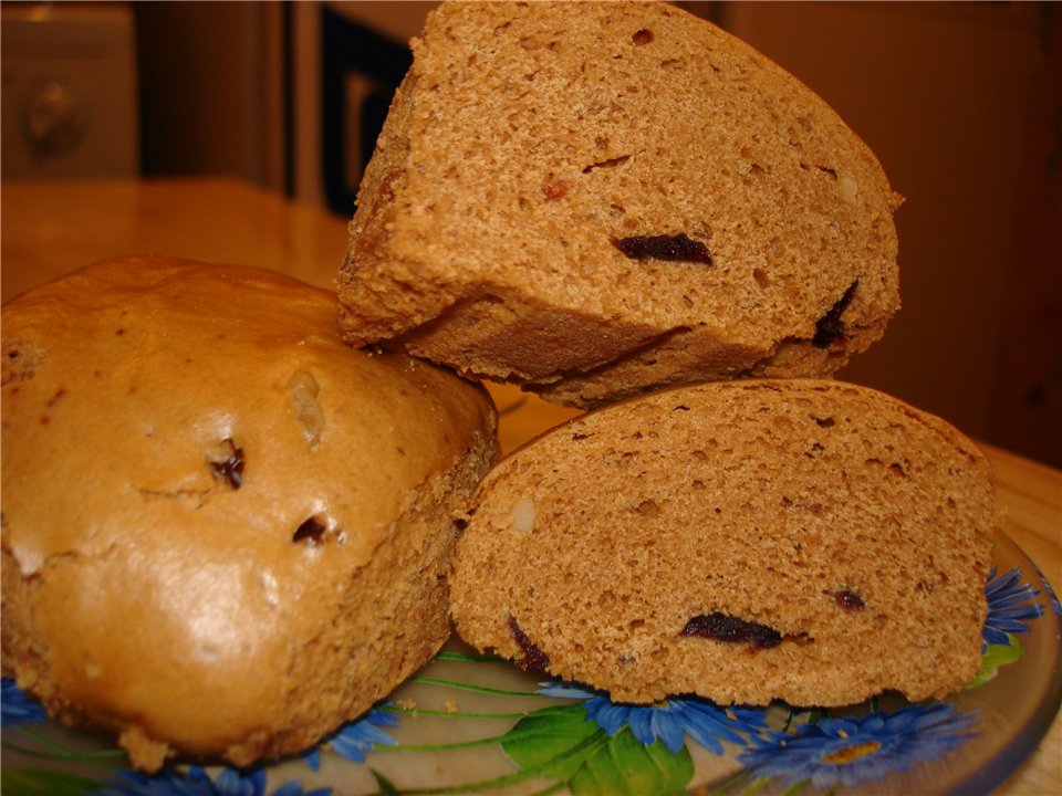 Steamed Honey Gingerbread with Walnuts (Panasonic SR-TMH18)