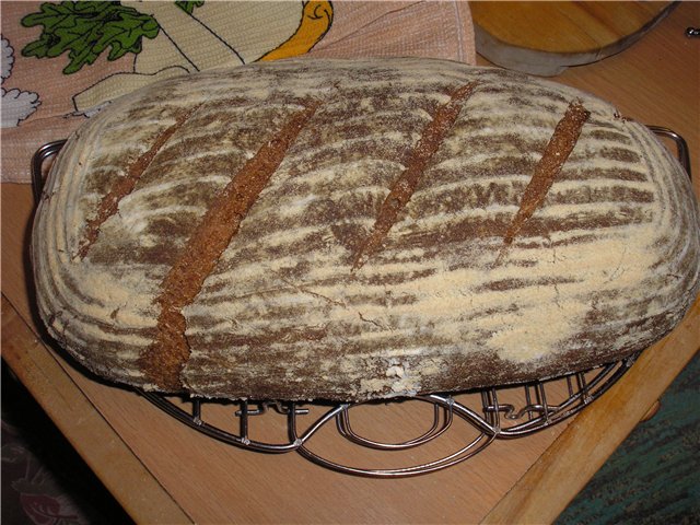 Wheat-rye hearth bread