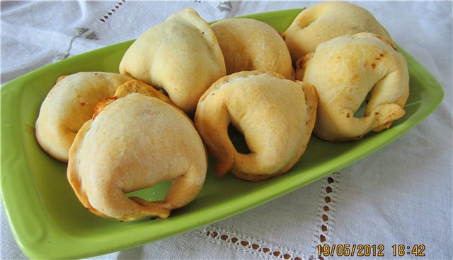 Μπουλέττες ψωμιού Tortellini di pane των αδελφών Simili