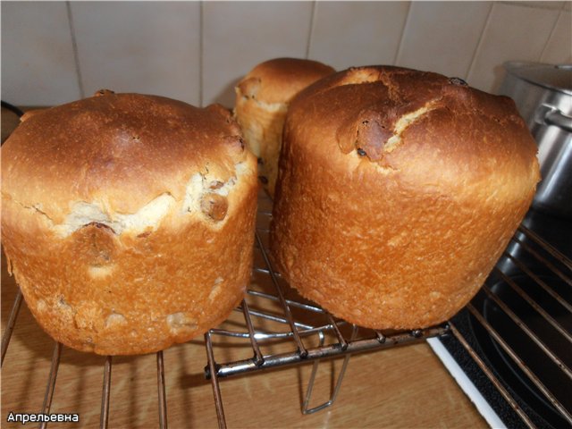 Torta Pokhlebkin e il suo adattamento a una macchina per il pane (master class)