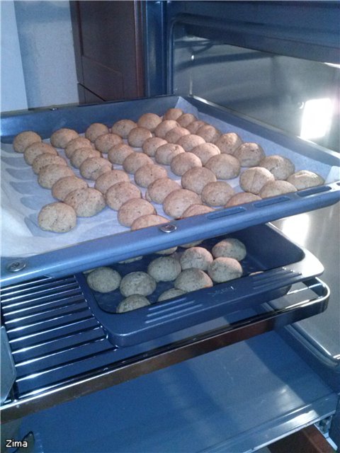 Galletas de mermelada y harina de trigo