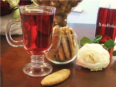 Biscotti con vino caldo dal film Le fabuleux destin d`Amelie Poulain (Amelie)