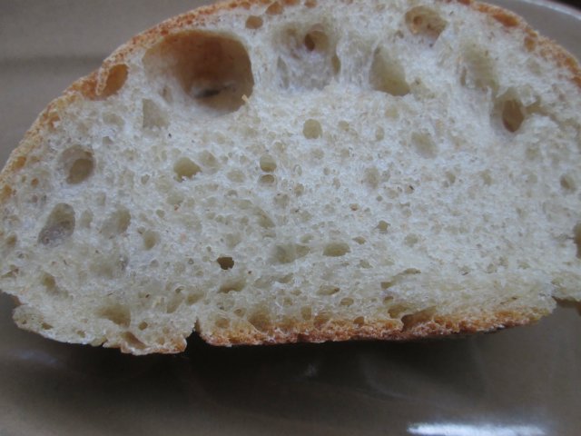 Pane vecchio di Como (Pane di Como Antico) nel forno