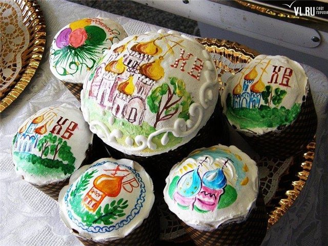 Examples of decorating Easter cakes and Easter