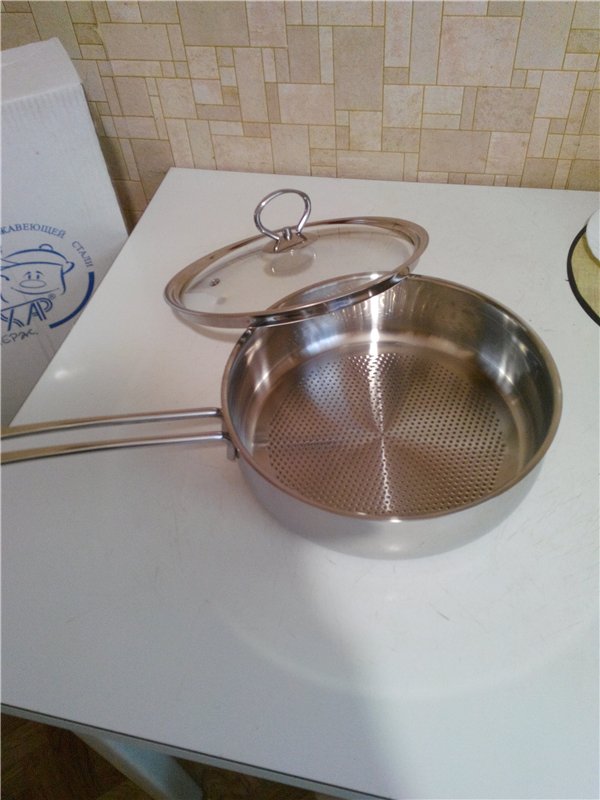 Utensils for cooking (pots, pans, lids) (2)