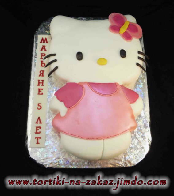 Hello Kitty Cakes