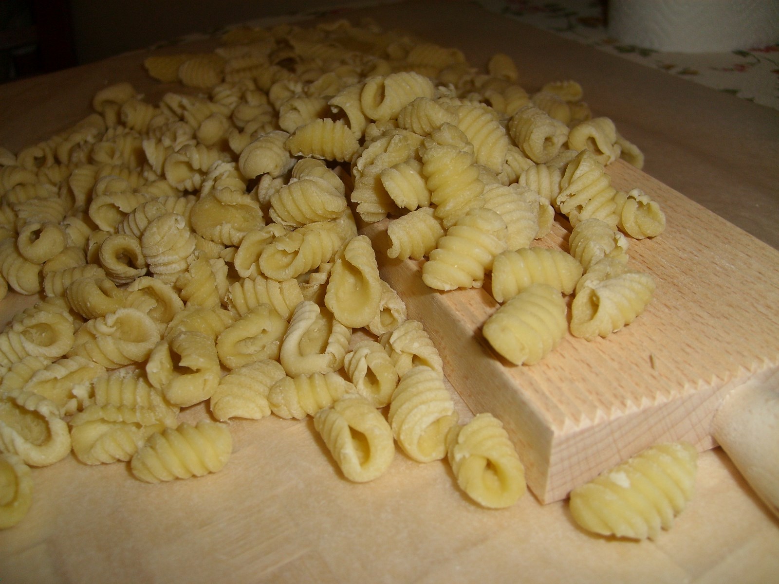 Tagliatelle fatte in casa, ravioli e tutto per prepararli