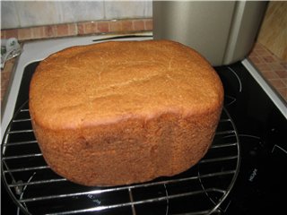 Pan de centeno con requesón y hojuelas de patata (panificadora)