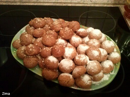 Galletas de mermelada y harina de trigo