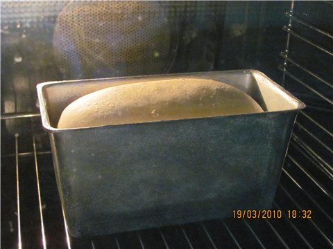 Airy sourdough bread