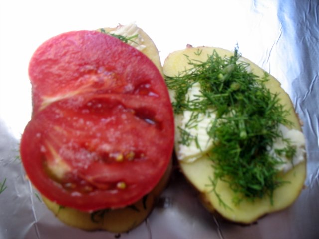 Patatas al horno con tomate