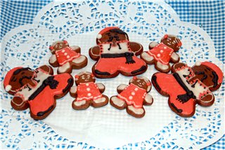 Pinalamutian namin ang cookies ng gingerbread, cookies