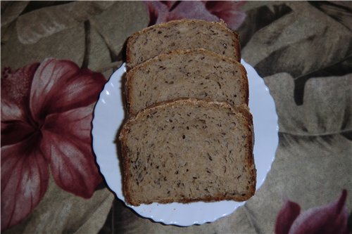 Wheat-buckwheat bread with poppy seeds, flax seeds, walnuts