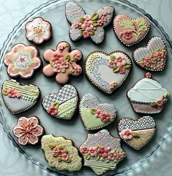 Decoramos galletas de jengibre, galletas